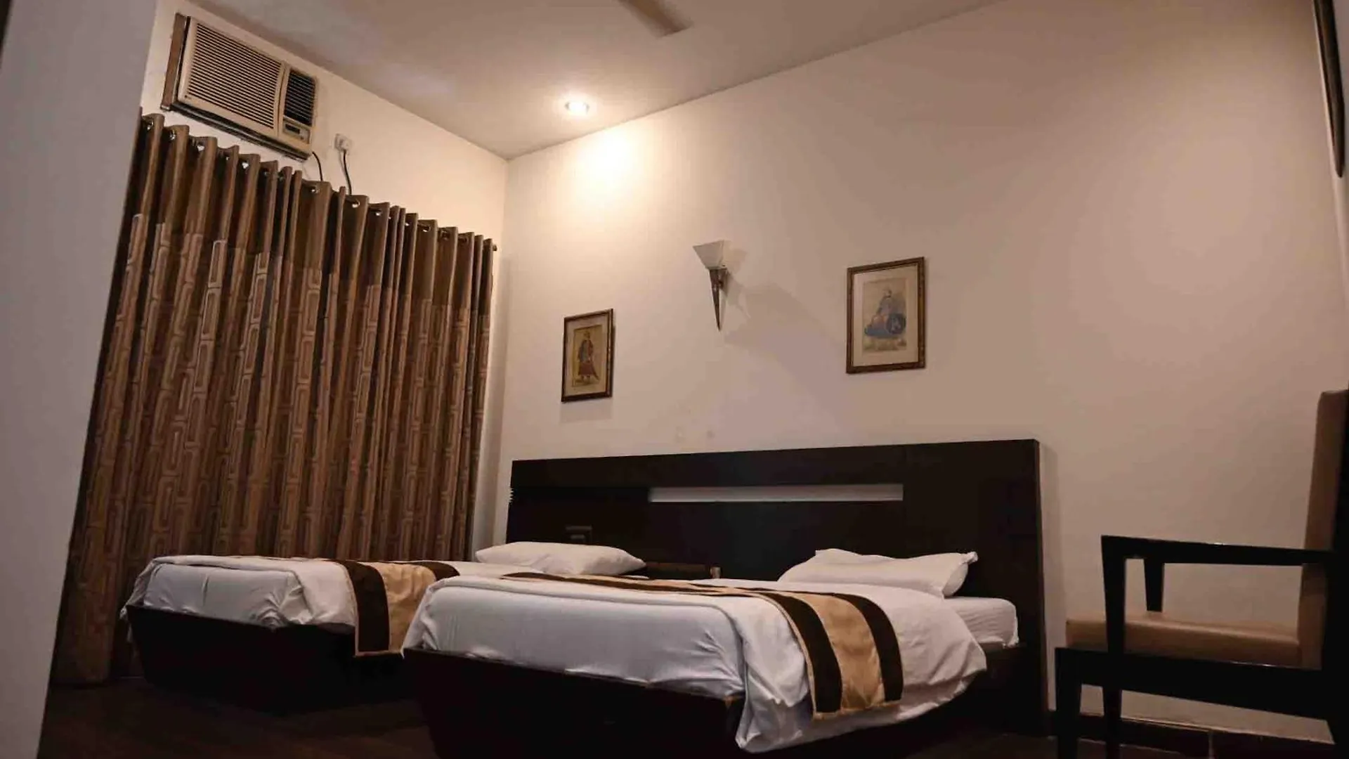 Phoenix Hospitality Гургаон